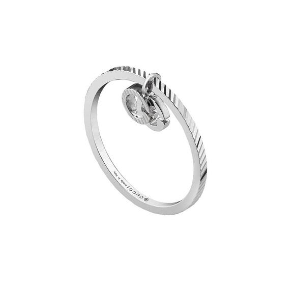 GUCCI Running G Ring with GG Charm in 18K White Gold - Picture 3 of 11